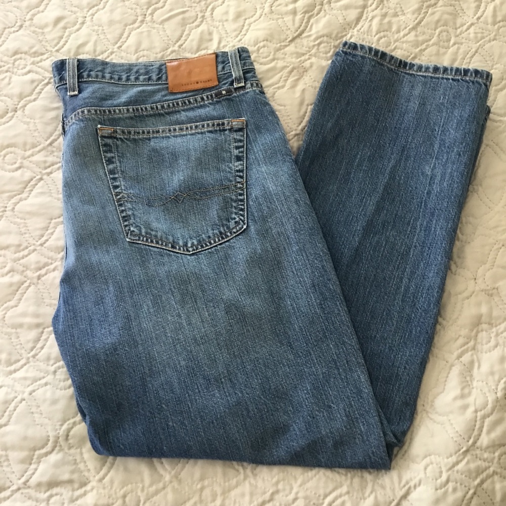 Lucky Brand 329 Classic Straight - Size 40x30